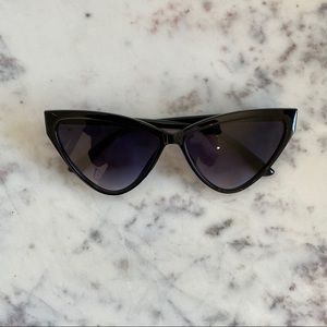 Cat eye sunglasses